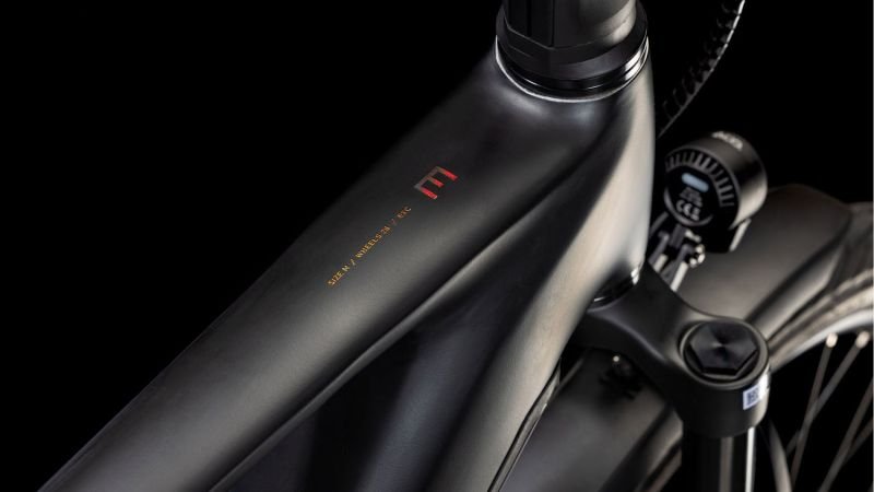 Cube Kathmandu Hybrid EXC 800 black´n´prism – Bild 7