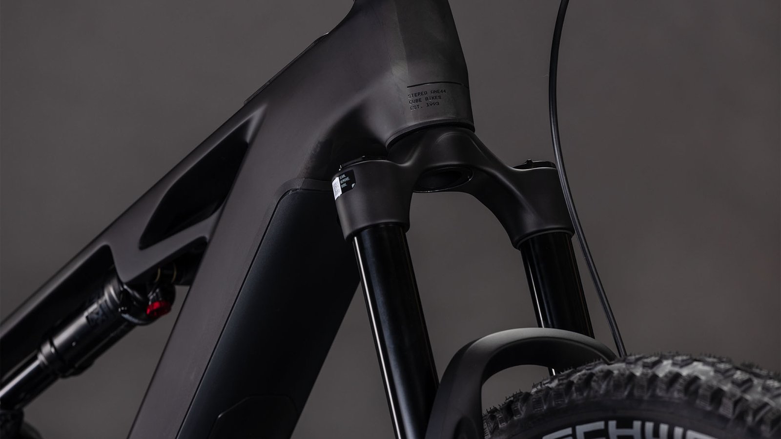 Stereo Hybrid ONE44 HPC Race 800 blackline 2026 – Bild 2